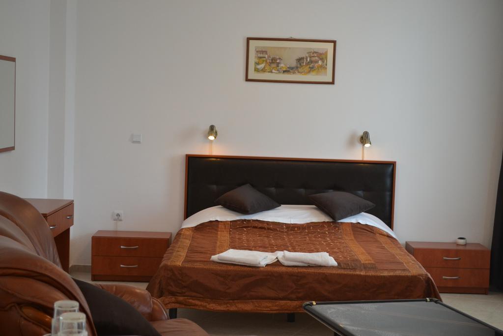 Family Hotel Magnolia Балчик Номер фото