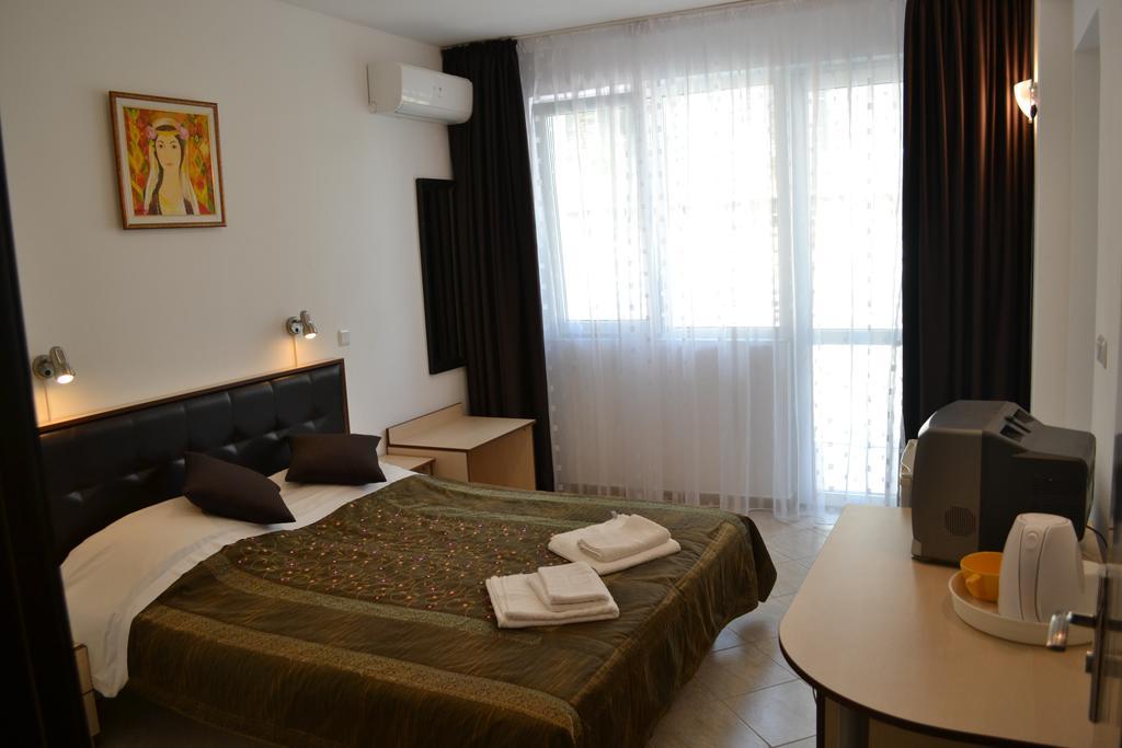 Family Hotel Magnolia Балчик Екстер'єр фото