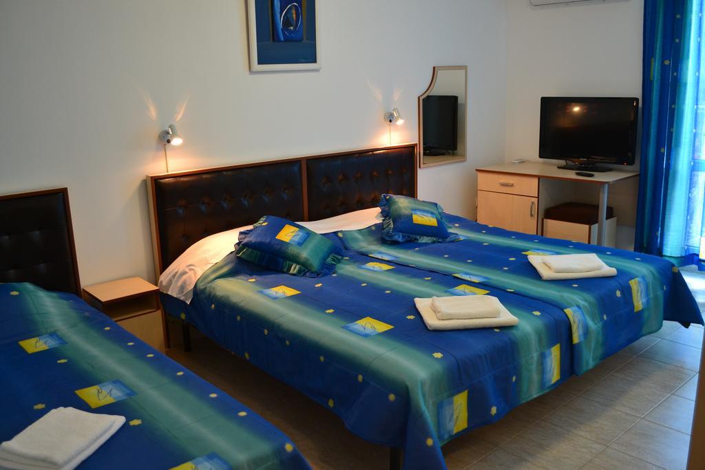 Family Hotel Magnolia Балчик Екстер'єр фото